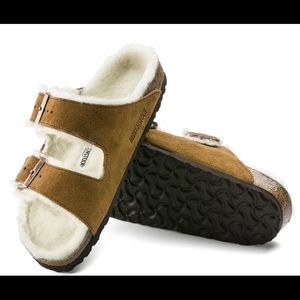 NIB Arizona Shearling Birkenstocks